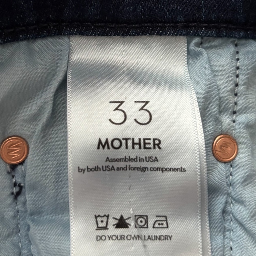 MOTHER The Weekender Fray. Dark Indigo Flare Jeans - Picture 4 of 7